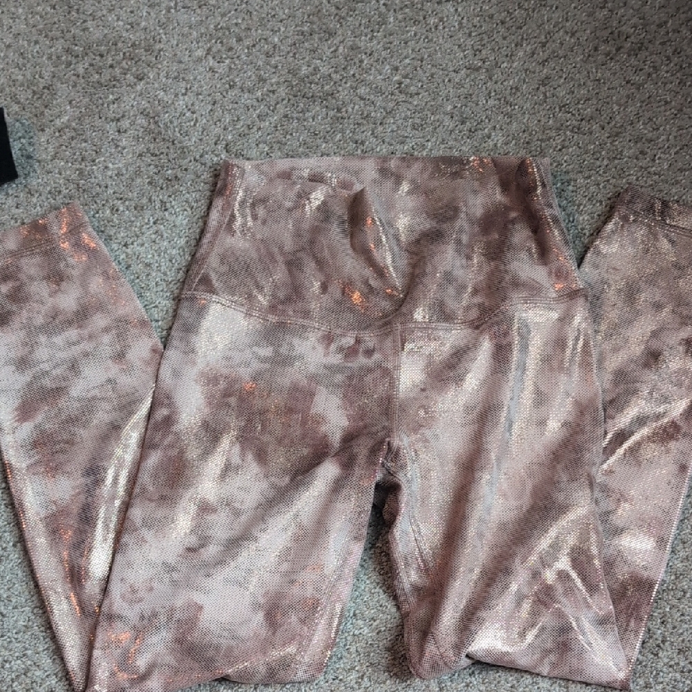 Shimmering Pink Leggings 3/4 Length
